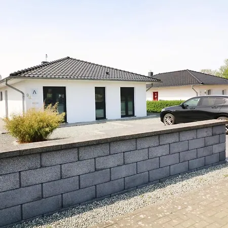100 M² Mit Kamin & Wlan In Zecherin (Molschow, Vorpommern-Greifswald)